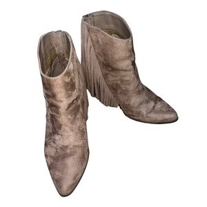 Candies Women’s Size 6 1/2 Brown Suede Tassel Block Heeled Ankle Boots